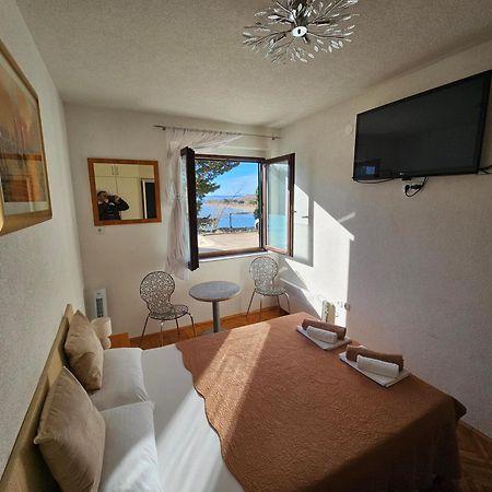 Morska Postelja - Sea Bed Appartement Omiš Buitenkant foto